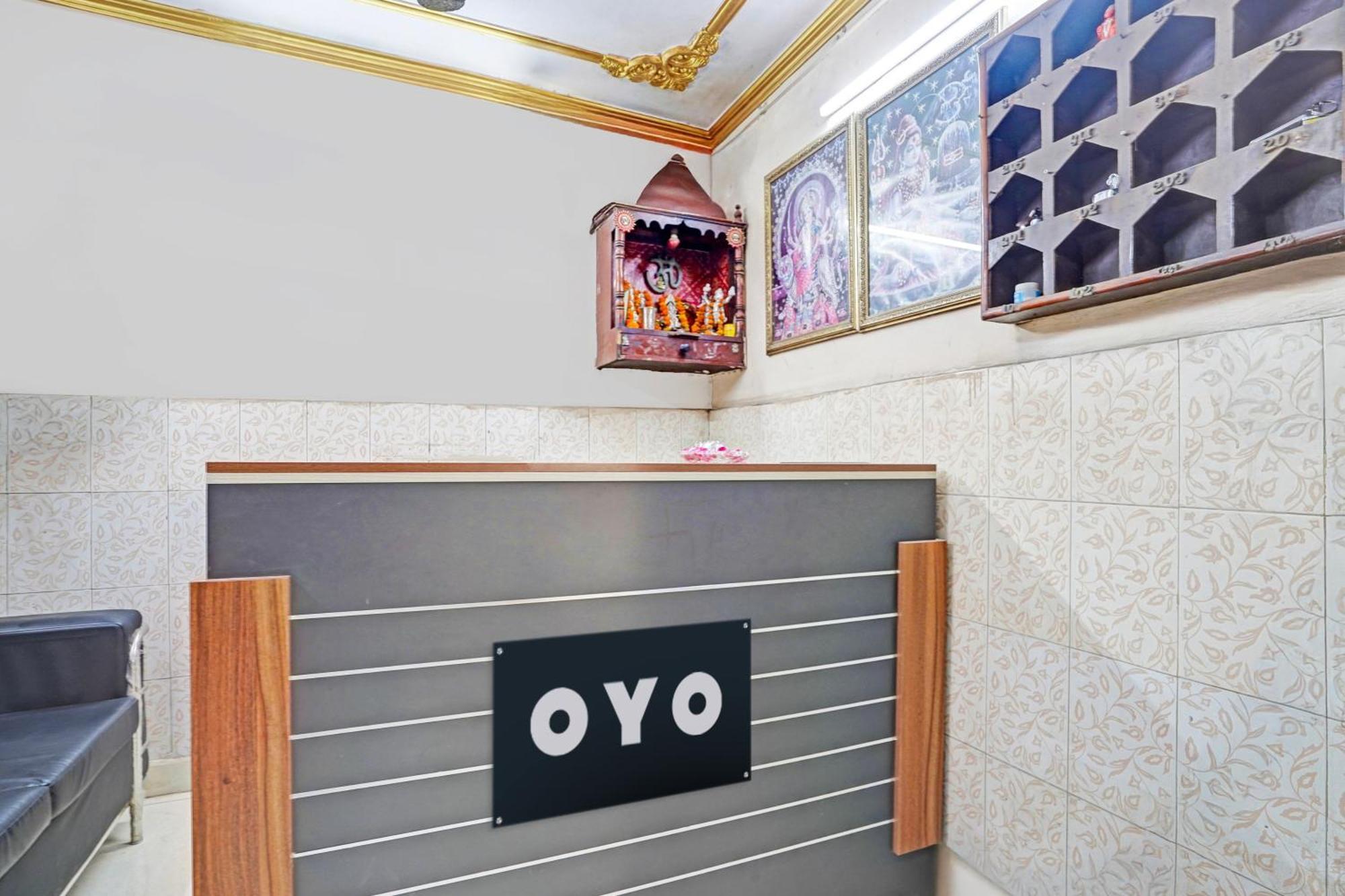 O Shivam In Hotel New Delhi